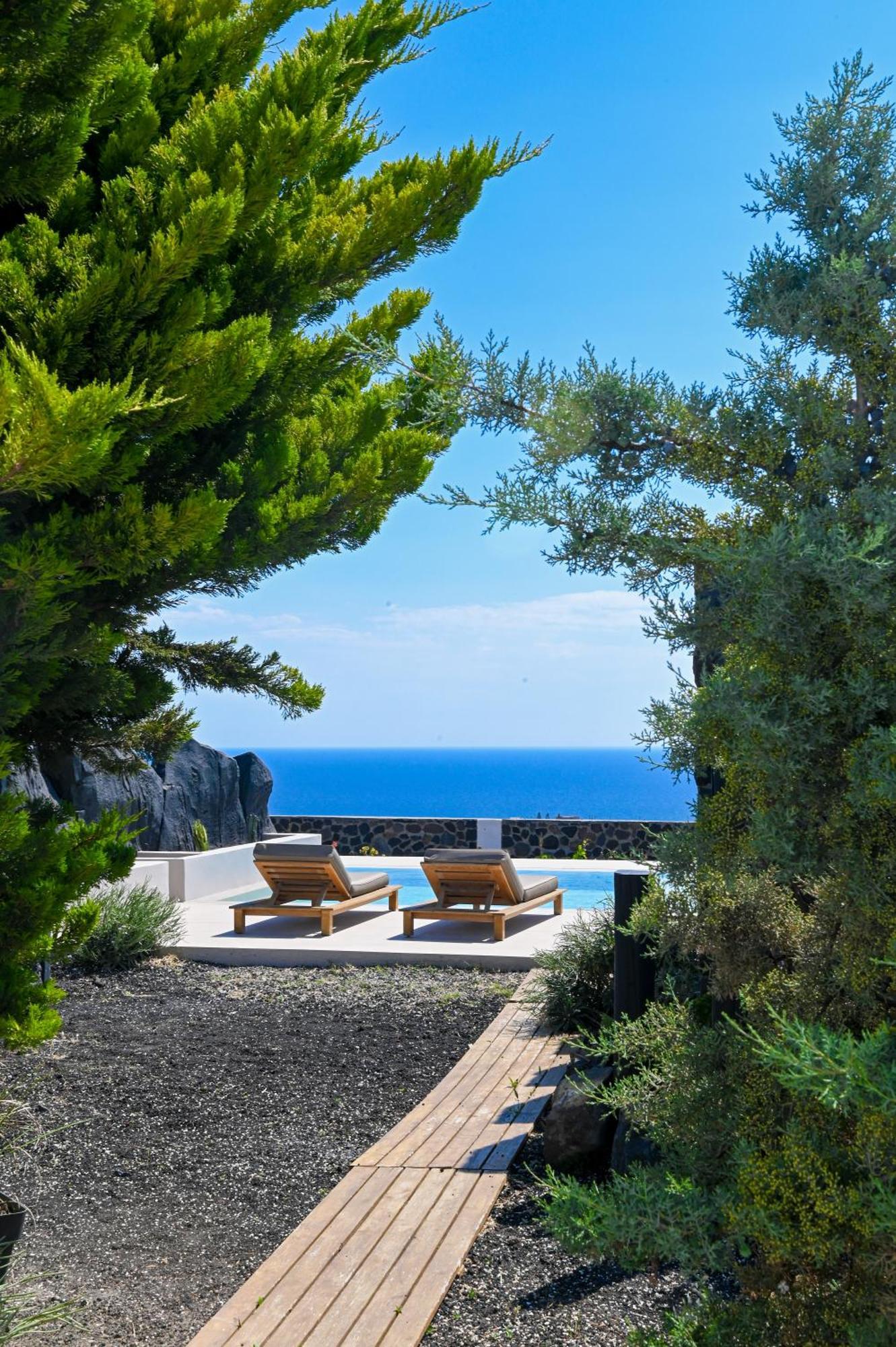 Saint Apostles Apartament *